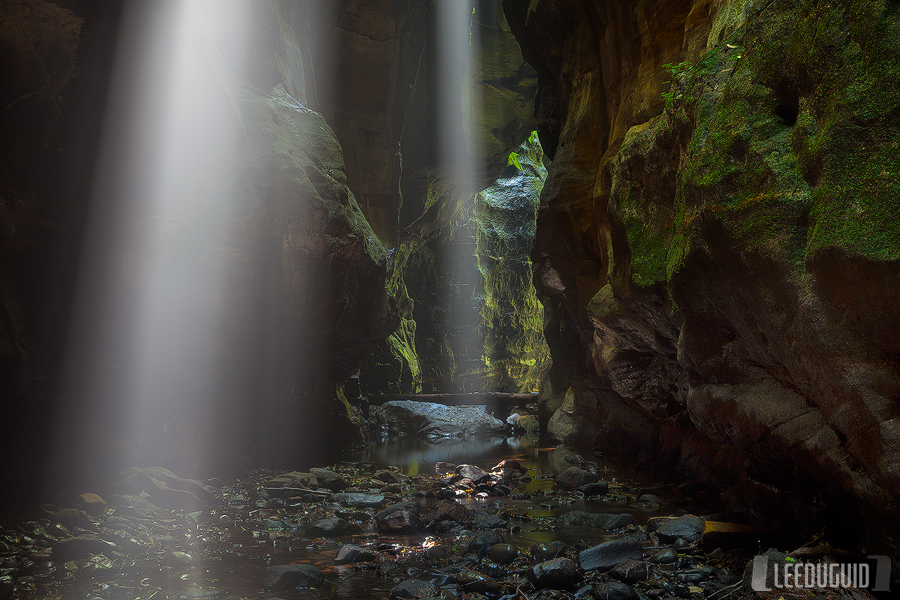 Light-rays-Claustral-Canyon